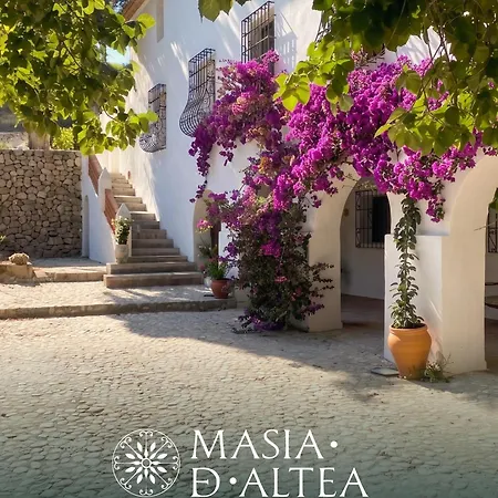 Hotel Masia De 4*